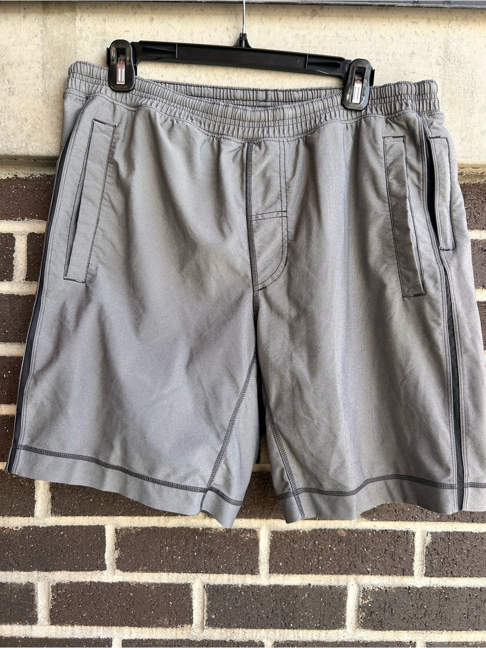 Men's Lululemon Pace Breaker Shorts in Gray, Size XL